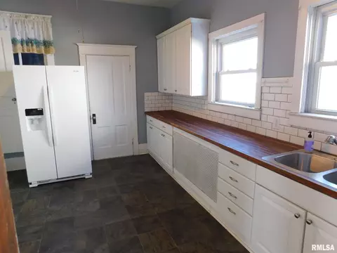 2521 6th Ave, Moline, IL 61265 photo 9