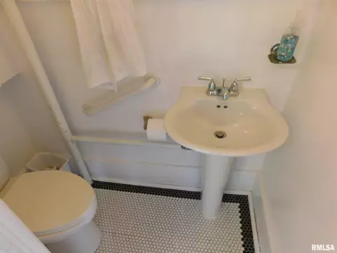 2521 6th Ave, Moline, IL 61265 photo 17