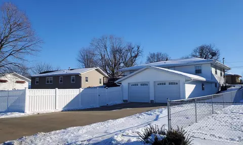 1411 8th Ave, Fulton, IL 61252 photo 3