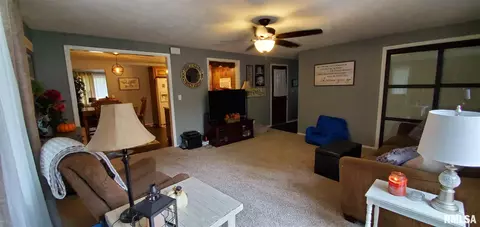 1003 S 1st St, Benton, IL 62812 photo 21