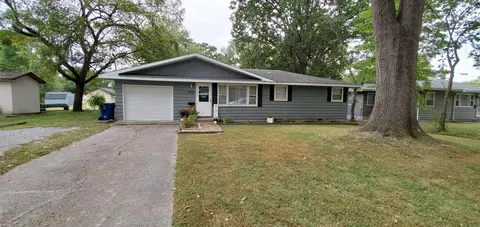 1003 S 1st St, Benton, IL 62812 photo 23