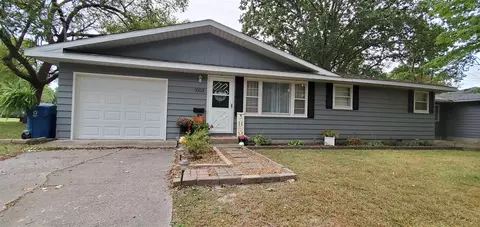1003 S 1st St, Benton, IL 62812 photo 27