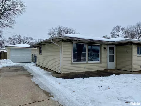 2309 8th St, Silvis, IL 61282 photo 1