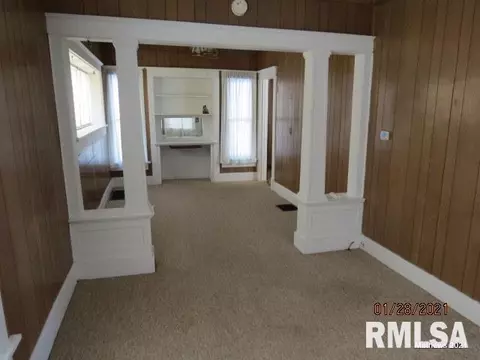 308 W Main St, Morrison, IL 61270 photo 4