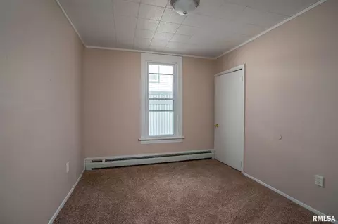 1417 26th St, Moline, IL 61265 photo 8