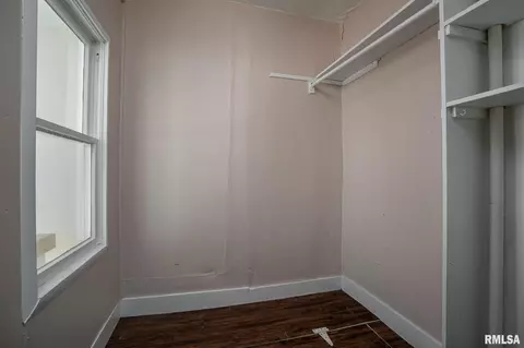 1417 26th St, Moline, IL 61265 photo 3