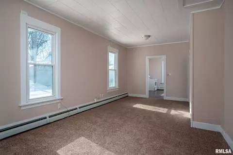 1417 26th St, Moline, IL 61265 photo 5