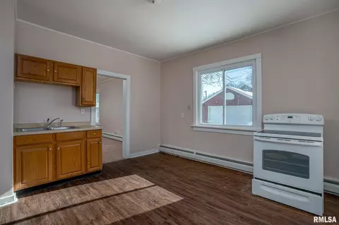 1417 26th St, Moline, IL 61265 photo 11