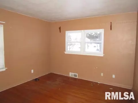 1442 9th St, Moline, IL 61265 photo 11