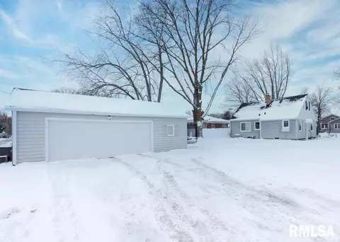 253 6th St, Silvis, IL 61282 photo 4