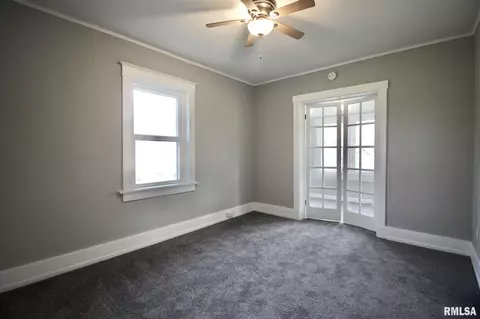 254 8th St, Silvis, IL 61282 photo 15
