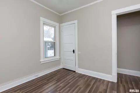 441 40th St, Moline, IL 61265 photo 13