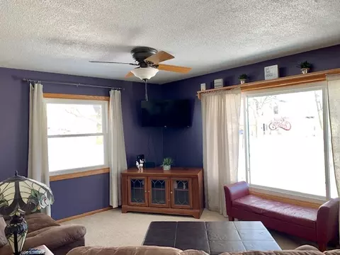 631 Genesee Ave, Morrison, IL 61270 photo 5