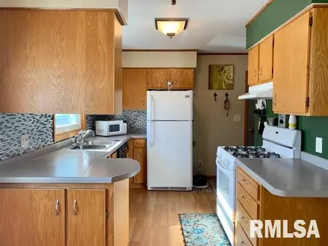 631 Genesee Ave, Morrison, IL 61270 photo 7