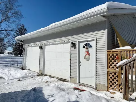 631 Genesee Ave, Morrison, IL 61270 photo 28