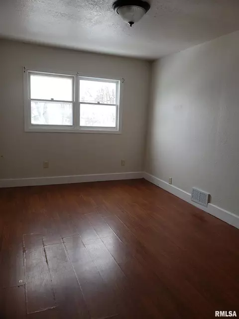 721 13th St, Moline, IL 61265 photo 12