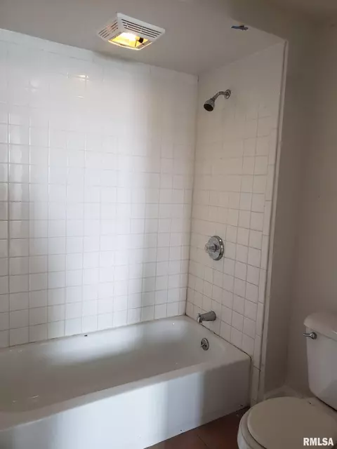 721 13th St, Moline, IL 61265 photo 13