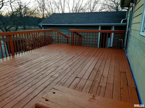 813 W Park St, Morrison, IL 61270 photo 12