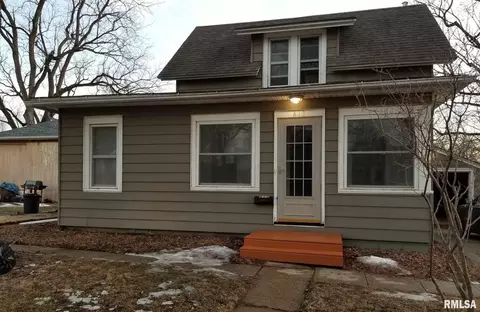 813 W Park St, Morrison, IL 61270 photo 1