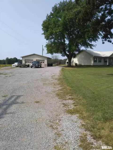 12827 Webb Hill Rd, Ewing, IL 62836 photo 13