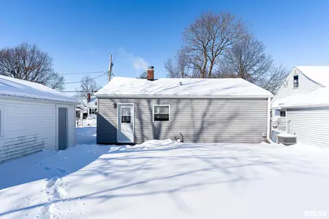 1928 35th St, Moline, IL 61265 photo 15