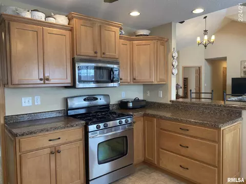 201 Maple St, Cambridge, IL 61238 photo 5