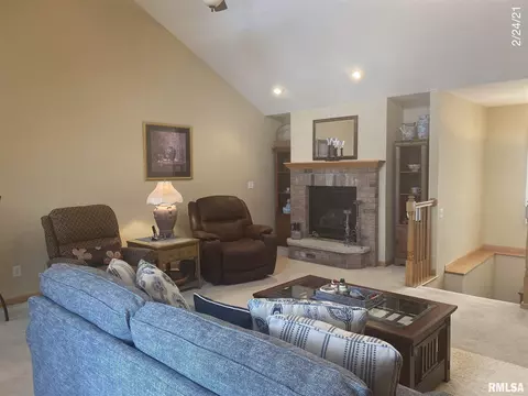 201 Maple St, Cambridge, IL 61238 photo 11