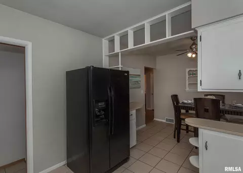 3003 15th Street A, Moline, IL 61265 photo 9