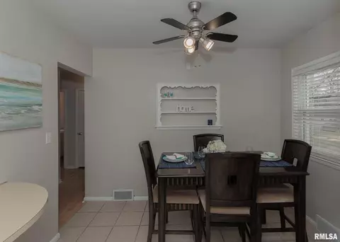 3003 15th Street A, Moline, IL 61265 photo 12