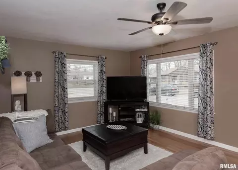 3003 15th Street A, Moline, IL 61265 photo 5