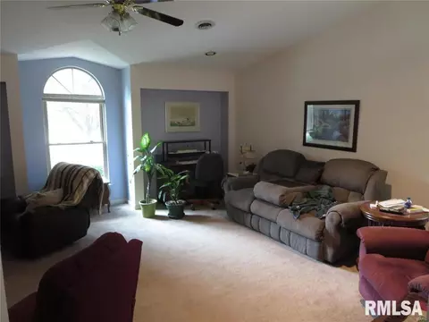 1500 Bryan Dr, Marion, IL 62959 photo 11
