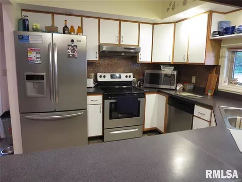 1500 Bryan Dr, Marion, IL 62959 photo 7