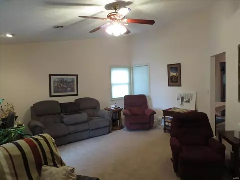 1500 Bryan Dr, Marion, IL 62959 photo 4