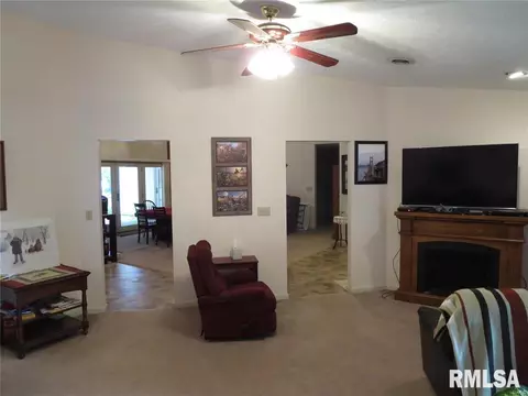 1500 Bryan Dr, Marion, IL 62959 photo 9