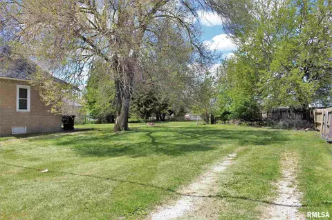 3917 26th Ave, Moline, IL 61265 photo 3