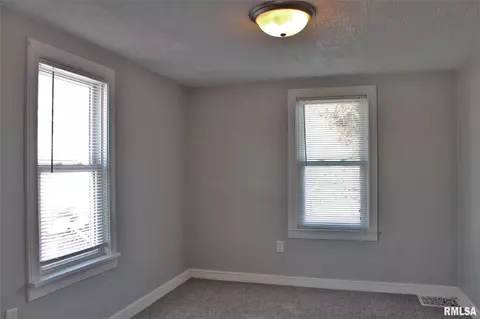 3917 26th Ave, Moline, IL 61265 photo 16