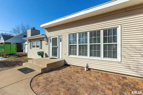 4211 34th Ave, Moline, IL 61265 photo 5
