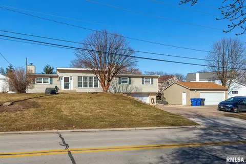 4211 34th Ave, Moline, IL 61265 photo 2