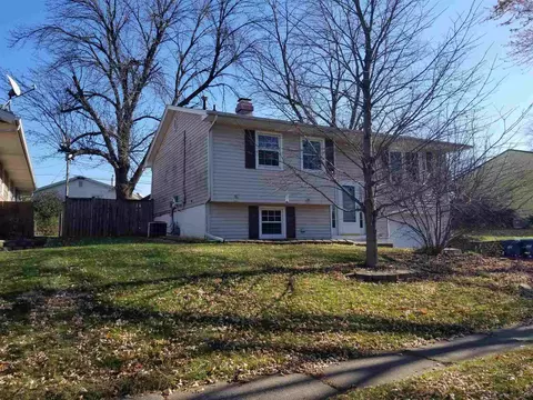 805 12th St, Silvis, IL 61282 photo 2
