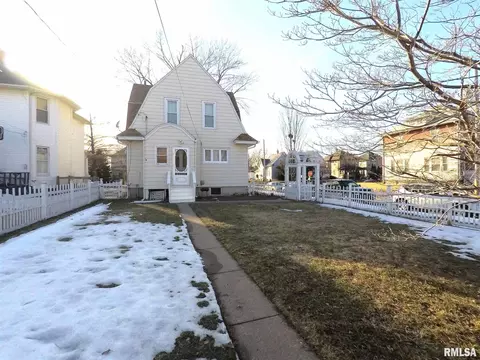 2004 14th St, Moline, IL 61265 photo 17