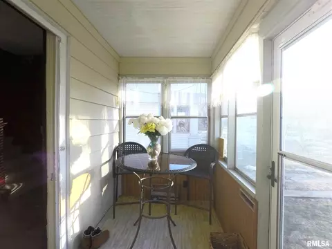 2004 14th St, Moline, IL 61265 photo 14