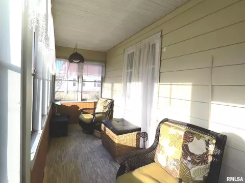 2004 14th St, Moline, IL 61265 photo 13