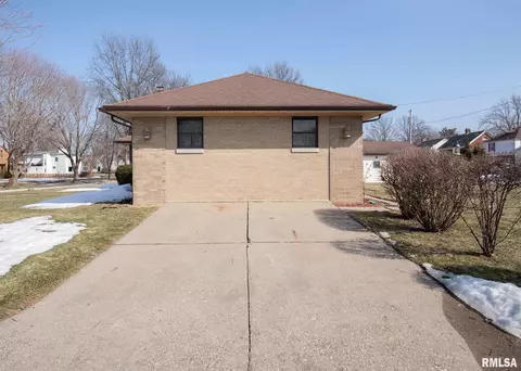 2906 25th Ave, Moline, IL 61265 photo 33