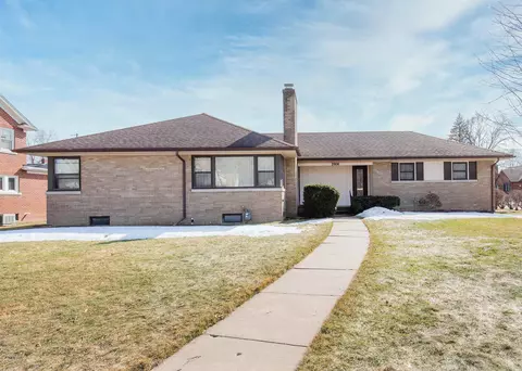 2906 25th Ave, Moline, IL 61265 photo 1