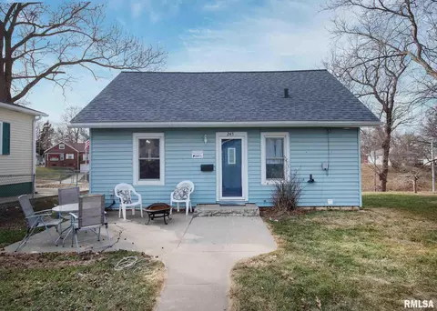 245 8th St, Silvis, IL 61282 photo 21