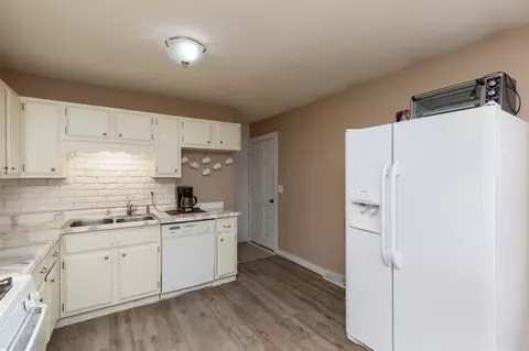 1530 13th St, Silvis, IL 61282 photo 6