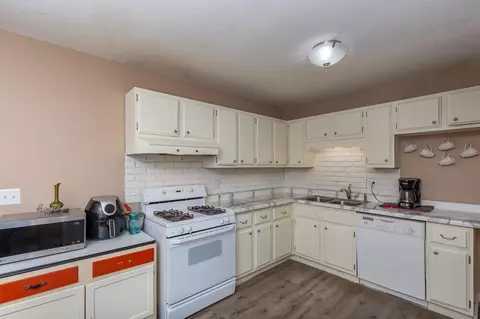 1530 13th St, Silvis, IL 61282 photo 7