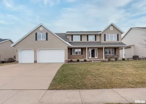 709 S 9th Ave, Eldridge, IA 52748 photo 1