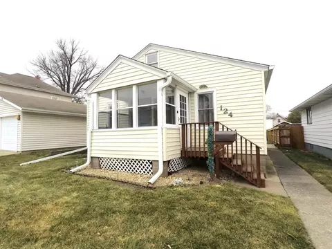 124 14th St, Silvis, IL 61282 photo 1
