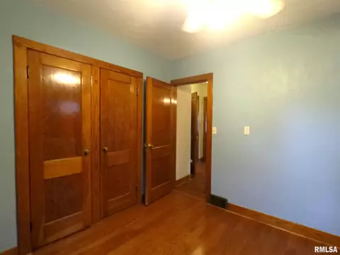 124 14th St, Silvis, IL 61282 photo 11